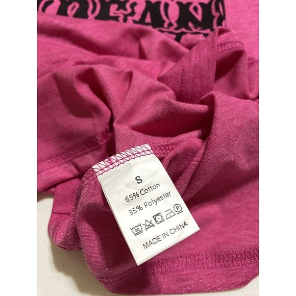 Try That in a Small Town Jason Aldean T Shirt Women Size Small V-Neck Rose Red - Picture 4 of 7